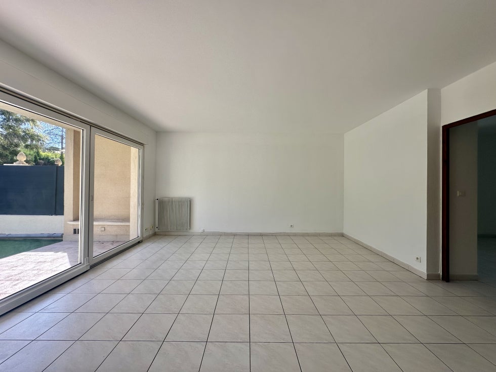 Appartement Rue de Madrid à Le Cannet