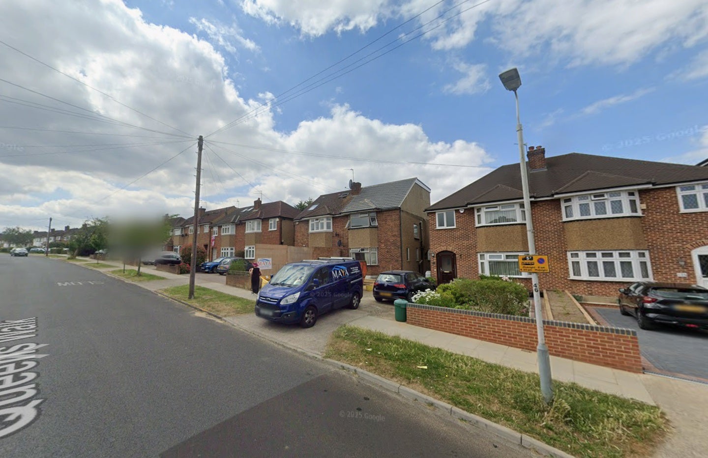 Flat Queens Walk in Greater London