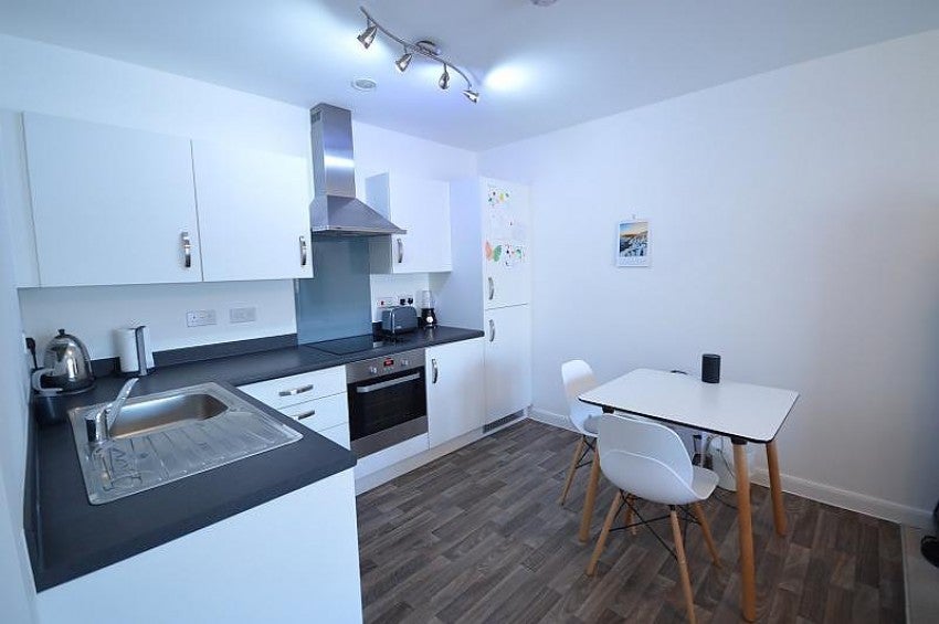 Flat Emperor Court in Warrington