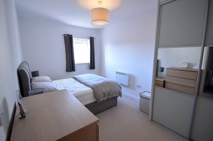 Flat Emperor Court in Warrington