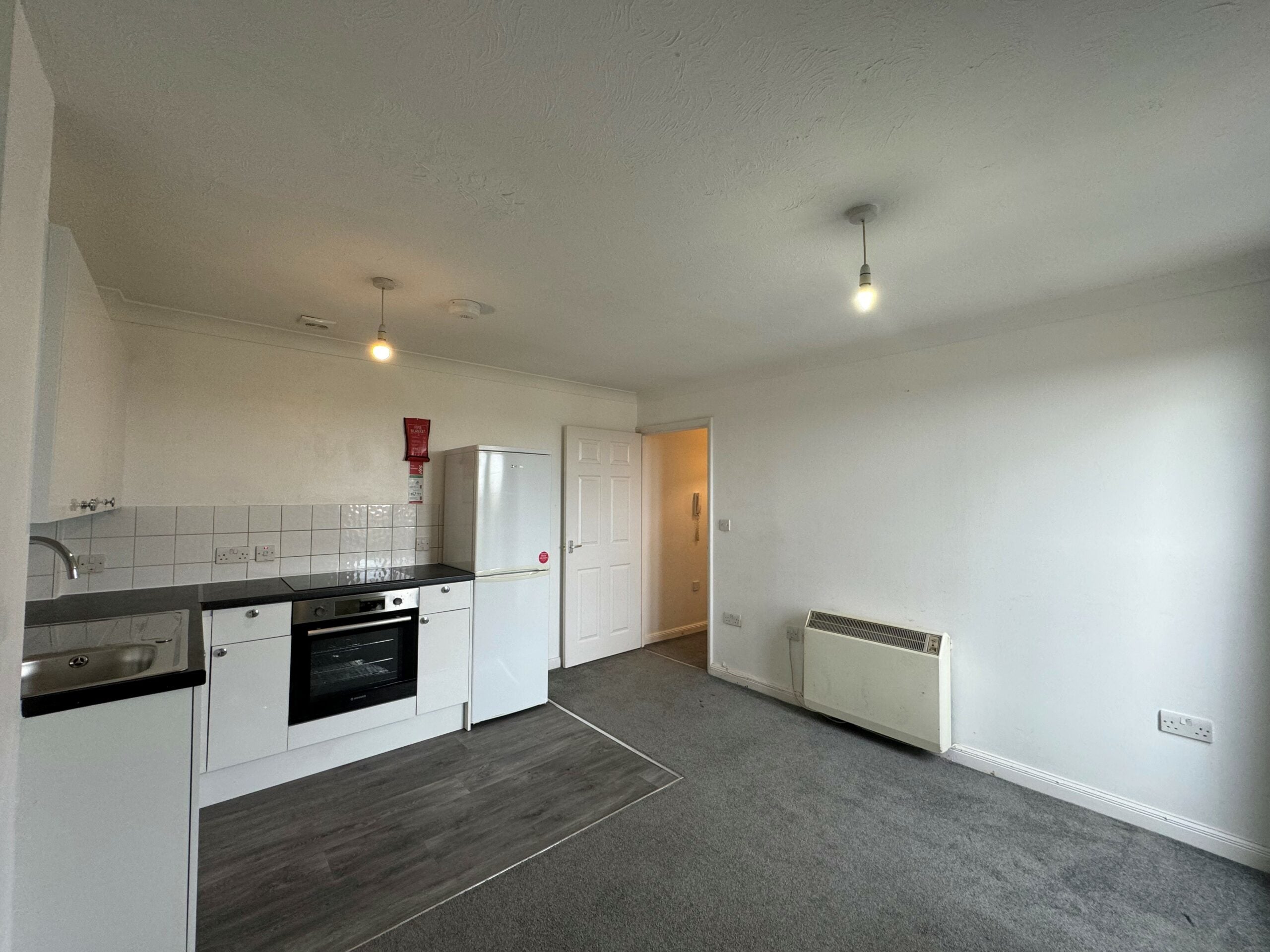 Flat Crossbrook Street in Cheshunt