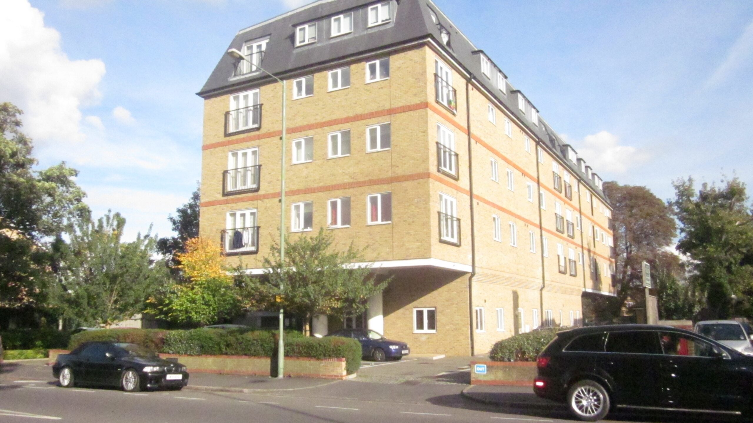 Flat Crossbrook Street in Cheshunt