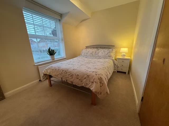 Room Constance Avenue in Stoke-on-Trent