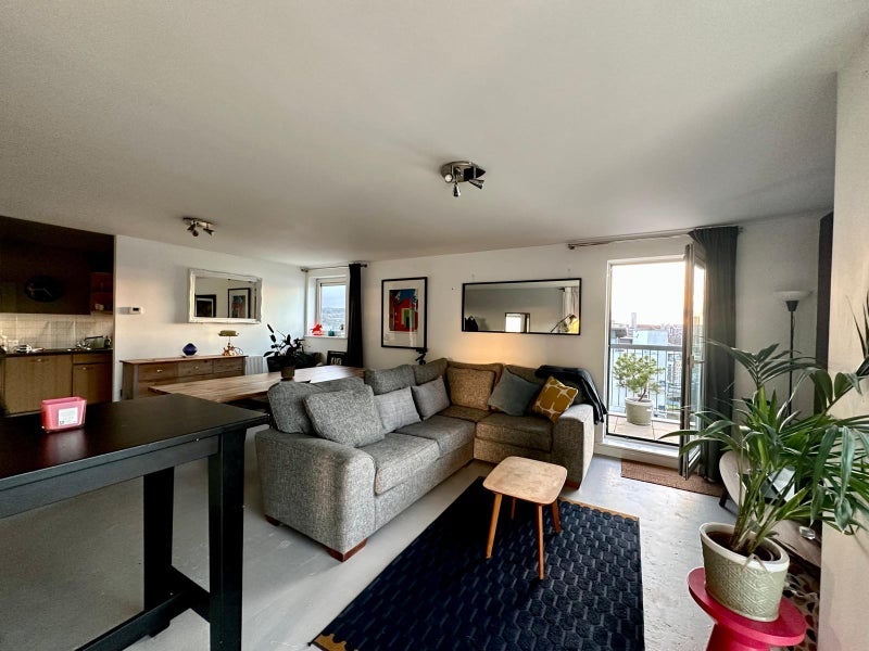 Room Erebus Drive in Greater London