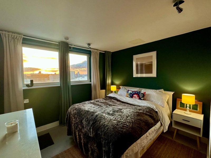 Room Erebus Drive in Greater London