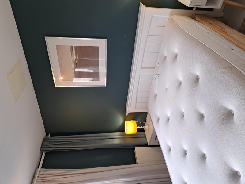 Room Erebus Drive in Greater London