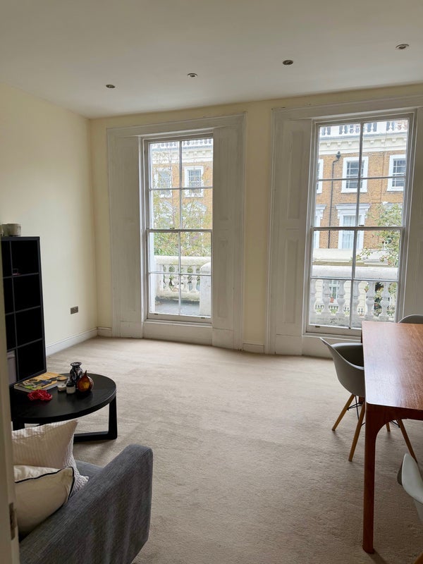 Flat Clarendon Street in City of Westminster