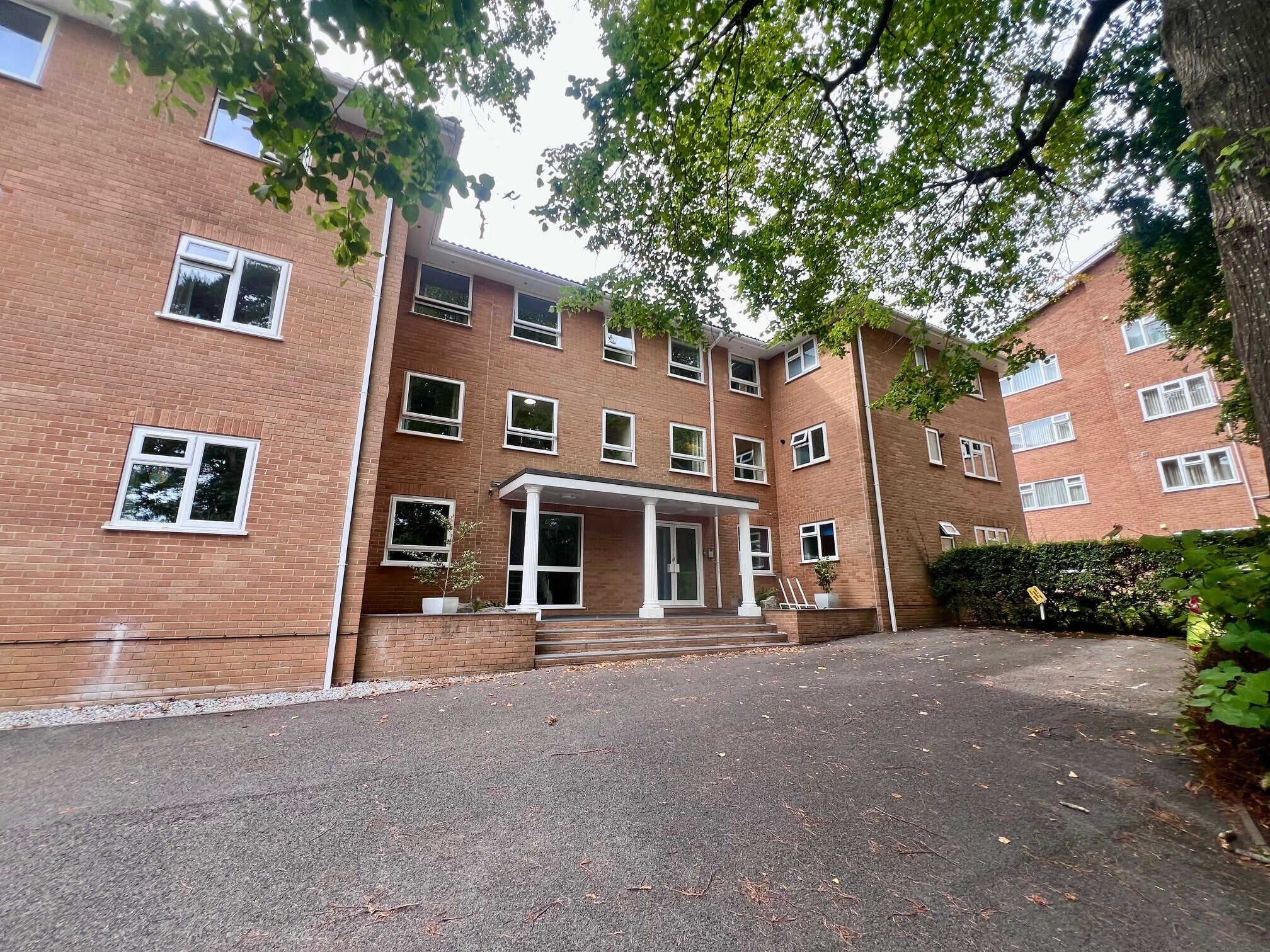 Flat Fairview Park in Poole
