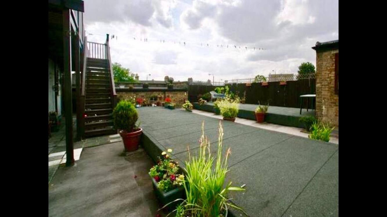 Flat Pretoria Avenue in Greater London