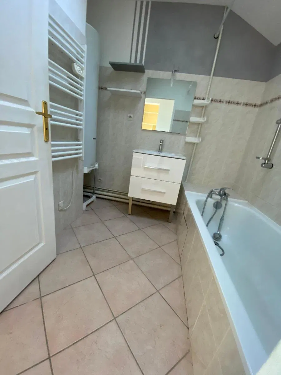 Appartement Rue de la Ganterie à Vif