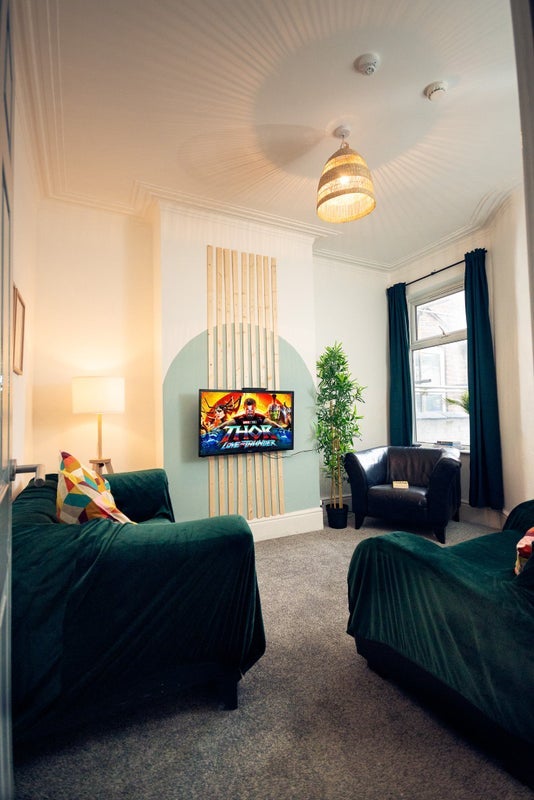 Room Great Clowes Street in Salford
