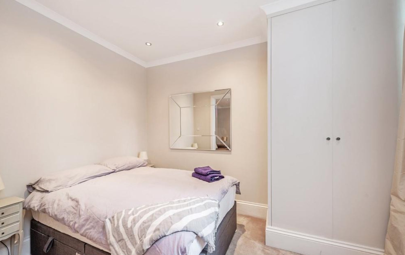 Flat Collingham Gardens in Greater London