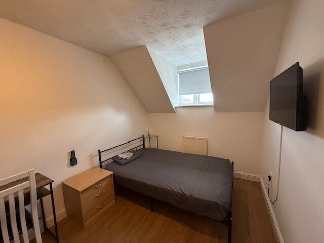 Room Bewick Place in Peterborough
