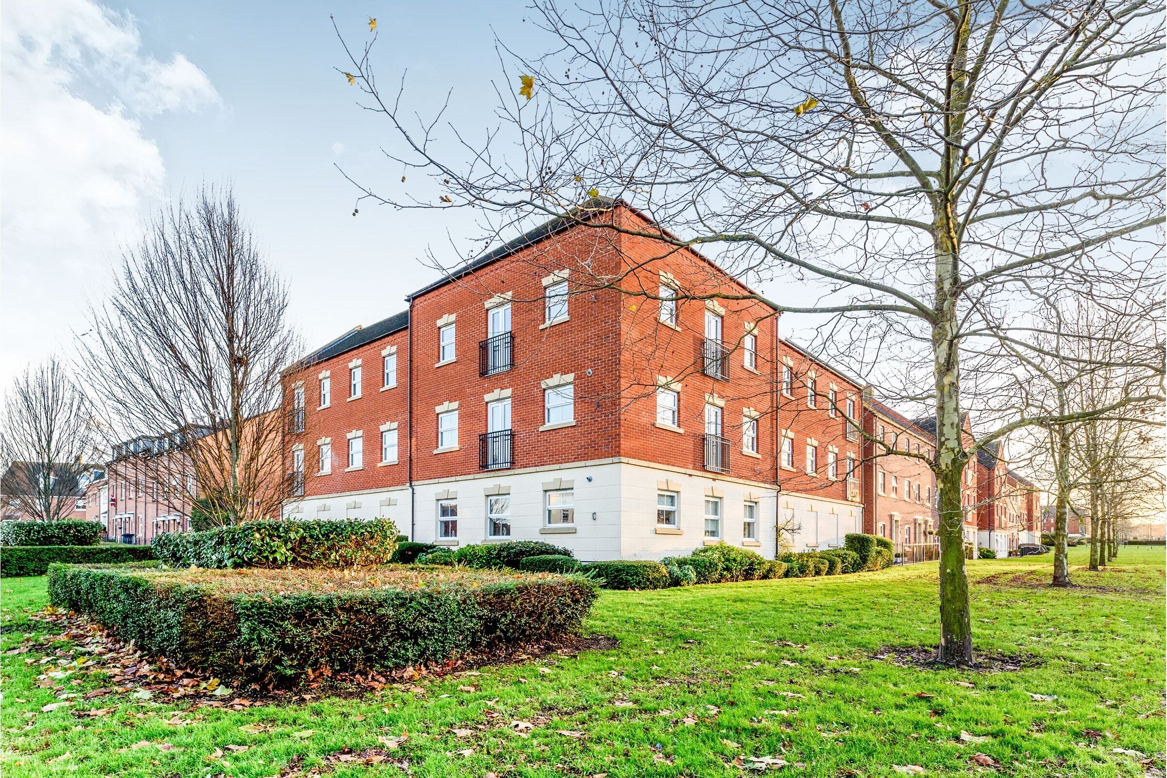 Flat Thacker Drive in Lichfield