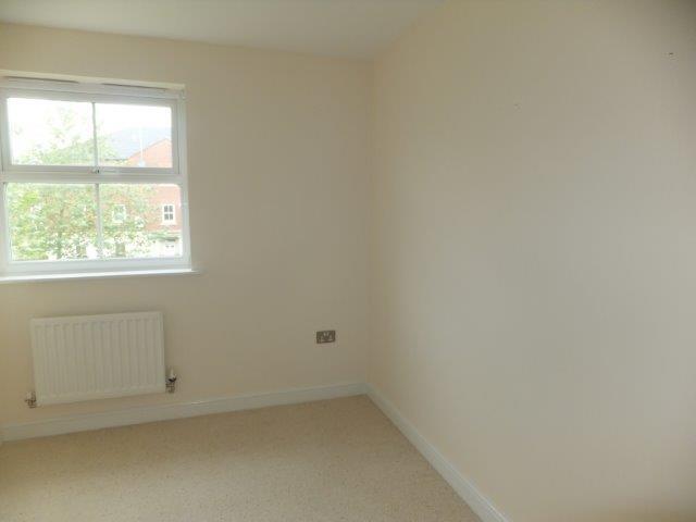 Flat Thacker Drive in Lichfield
