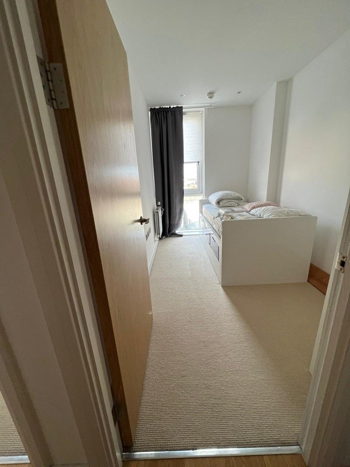 Room Barry Blandford Way in Greater London