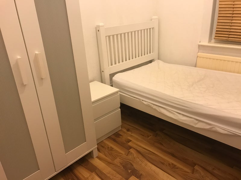 Room Wilbraham Road in Manchester