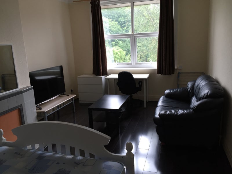 Room Wilbraham Road in Manchester