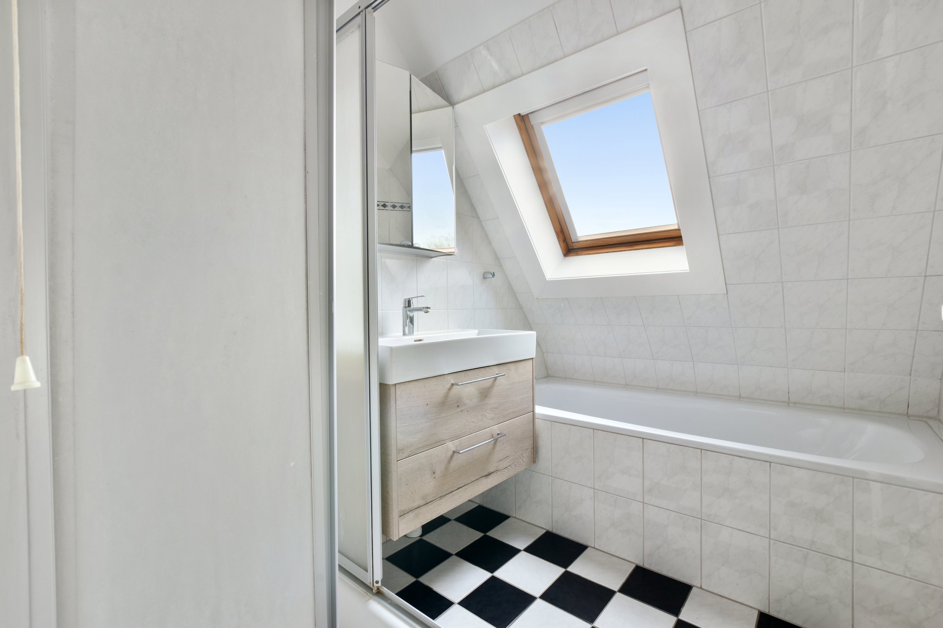 Appartement te huur: Mr. P.N. Arntzeniusweg 57-1, Amsterdam