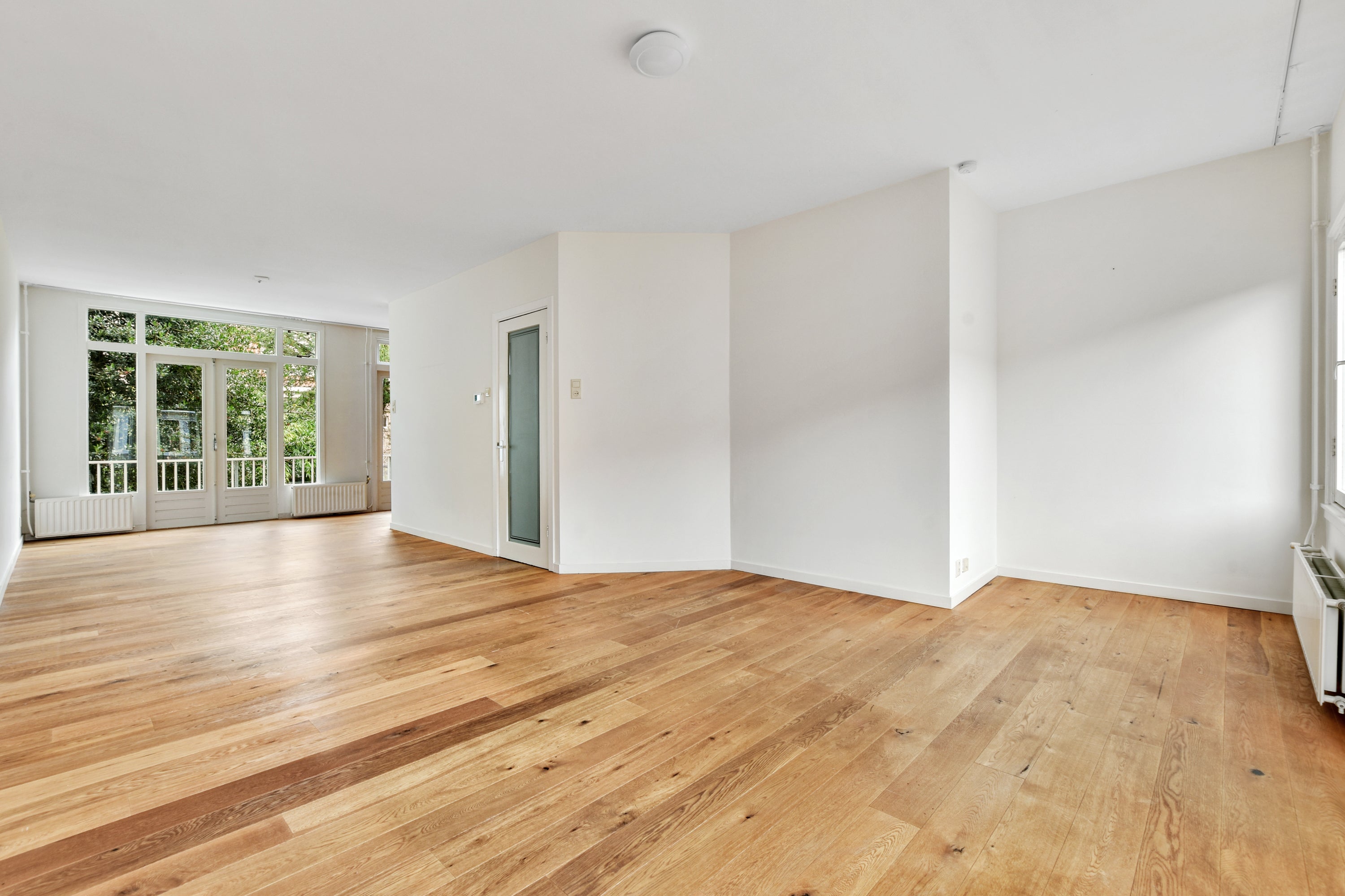 Appartement te huur: Mr. P.N. Arntzeniusweg 57-1, Amsterdam
