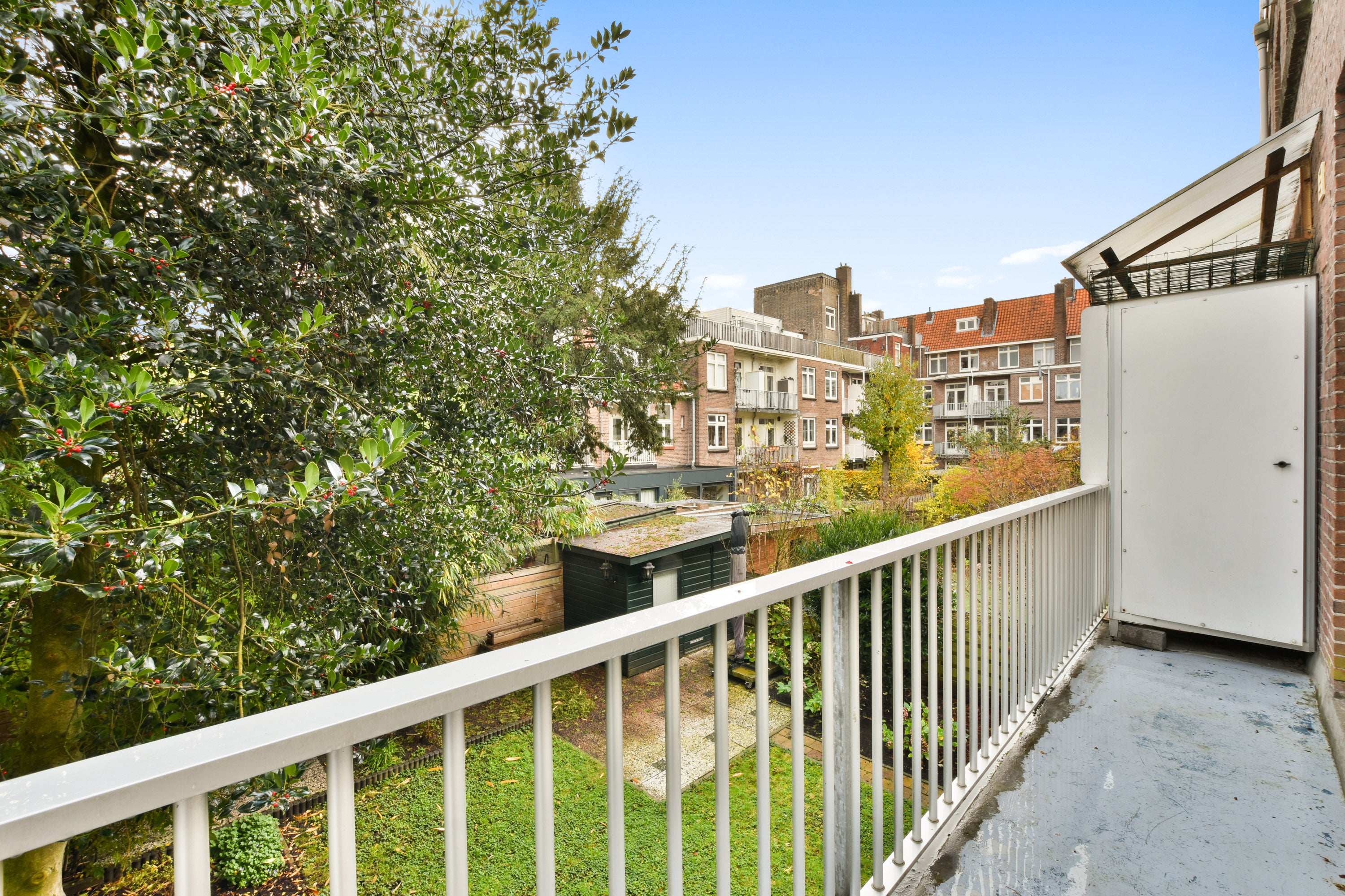 Appartement te huur: Mr. P.N. Arntzeniusweg 57-1, Amsterdam