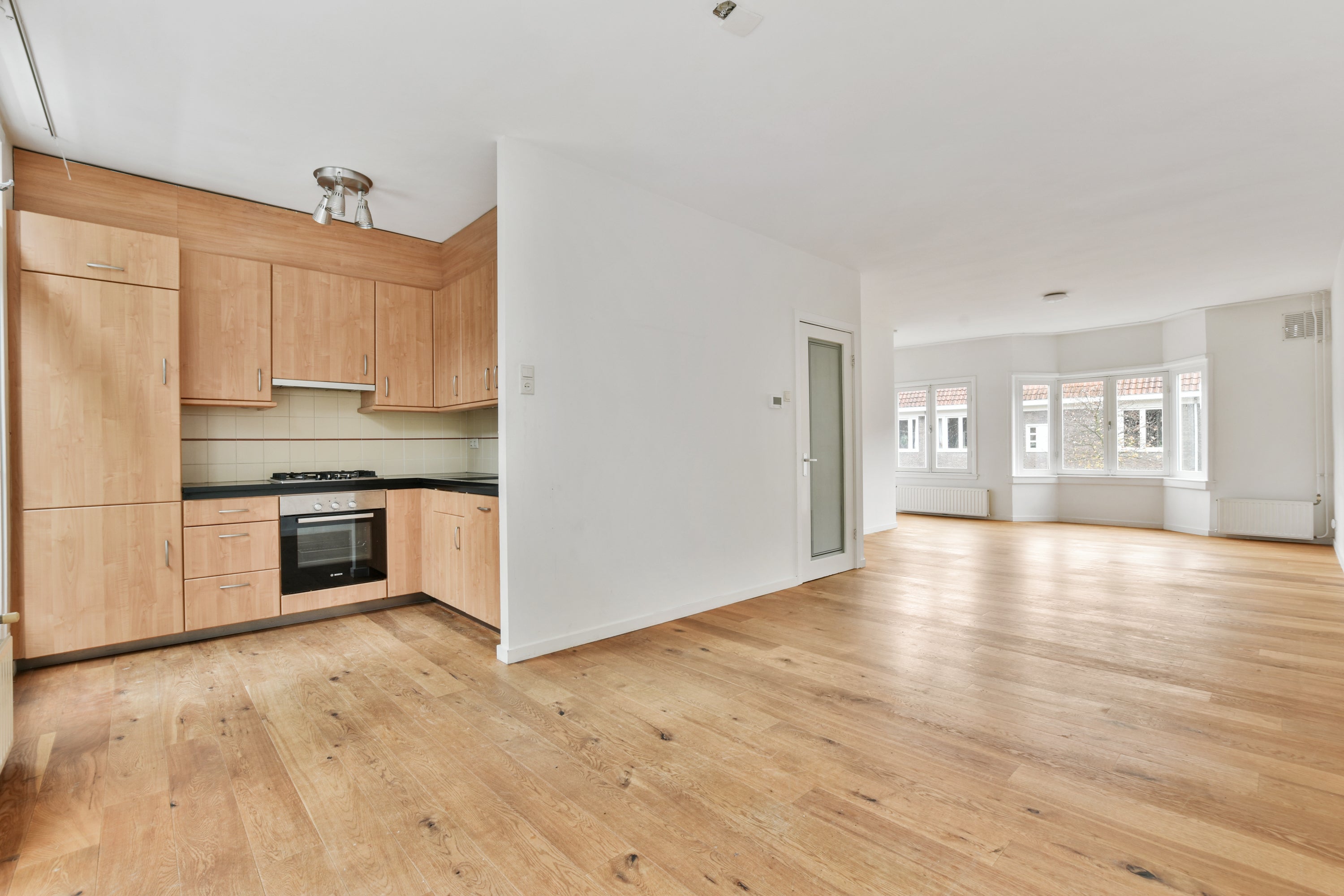Appartement te huur: Mr. P.N. Arntzeniusweg 57-1, Amsterdam