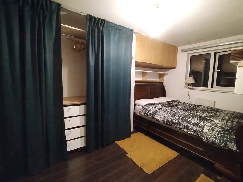 Room Merton Road in Greater London