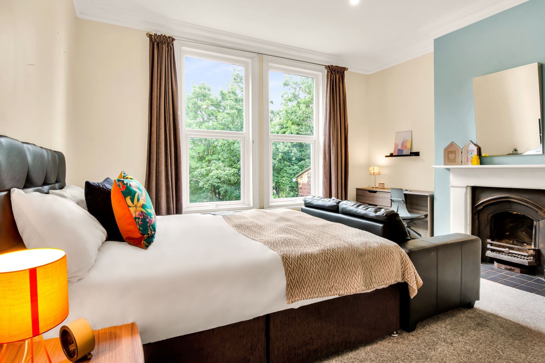 Room Richmond Road in Leeds