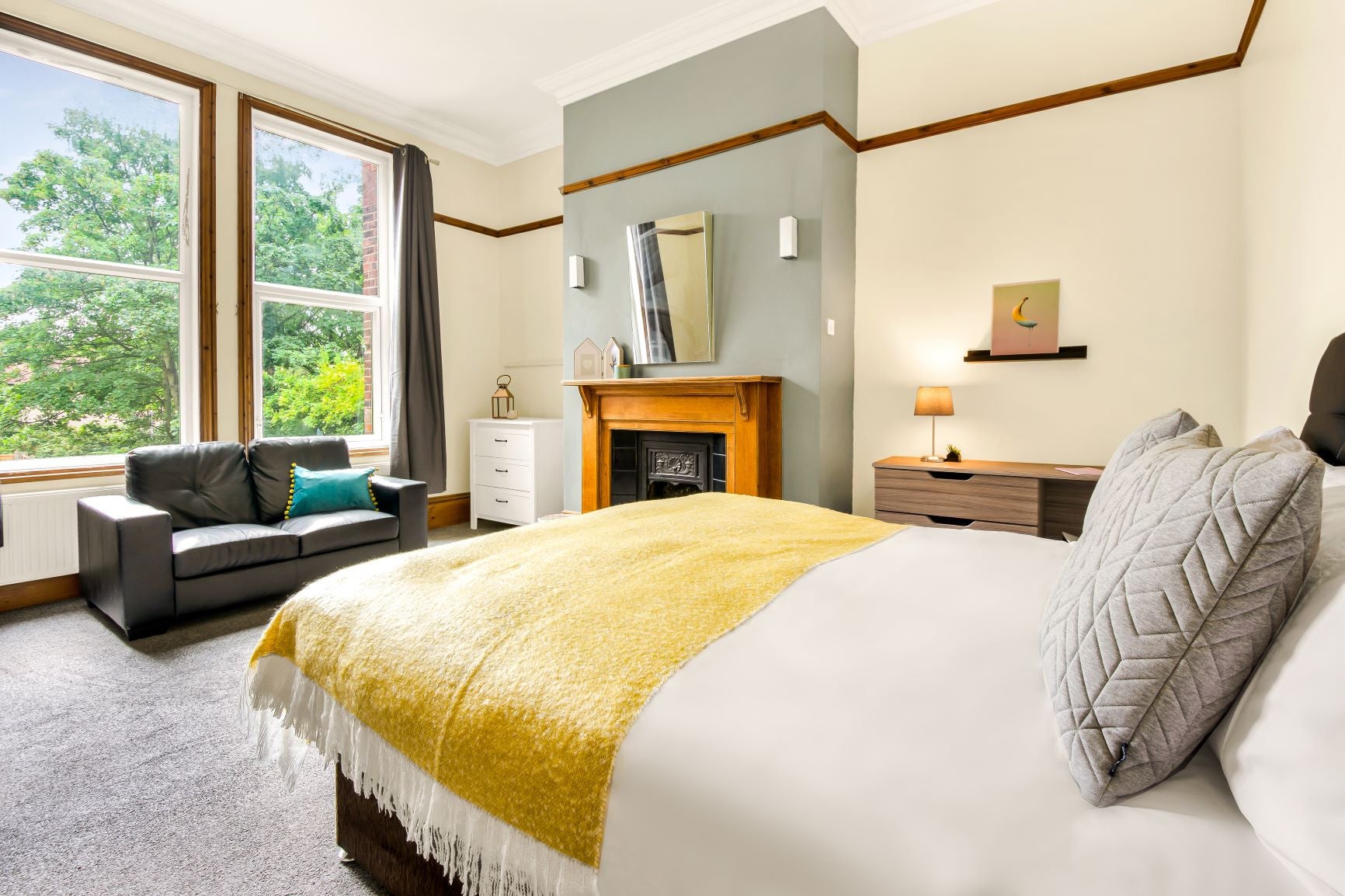 Room Richmond Road in Leeds
