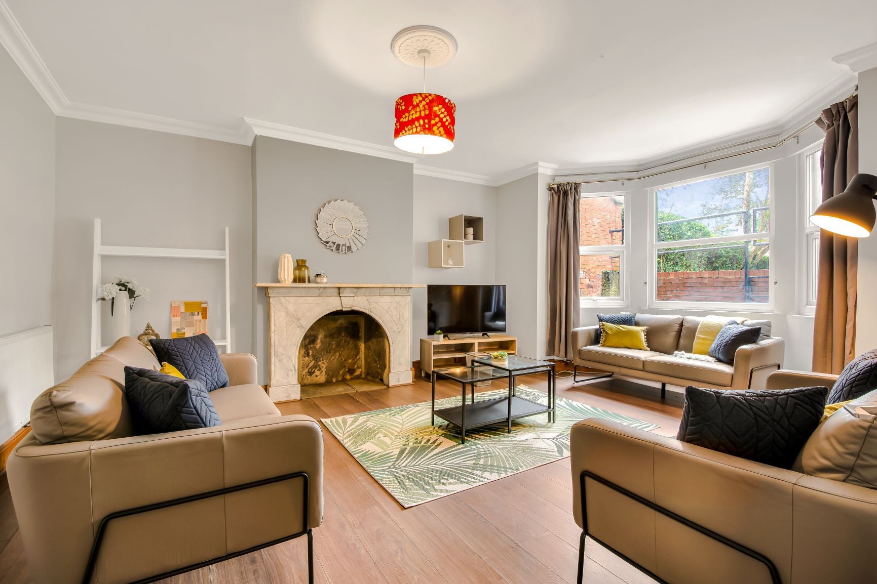 Room Richmond Road in Leeds