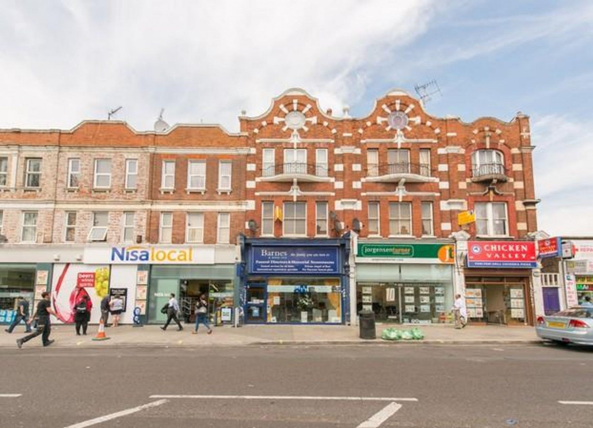 Flat Uxbridge Road in Greater London