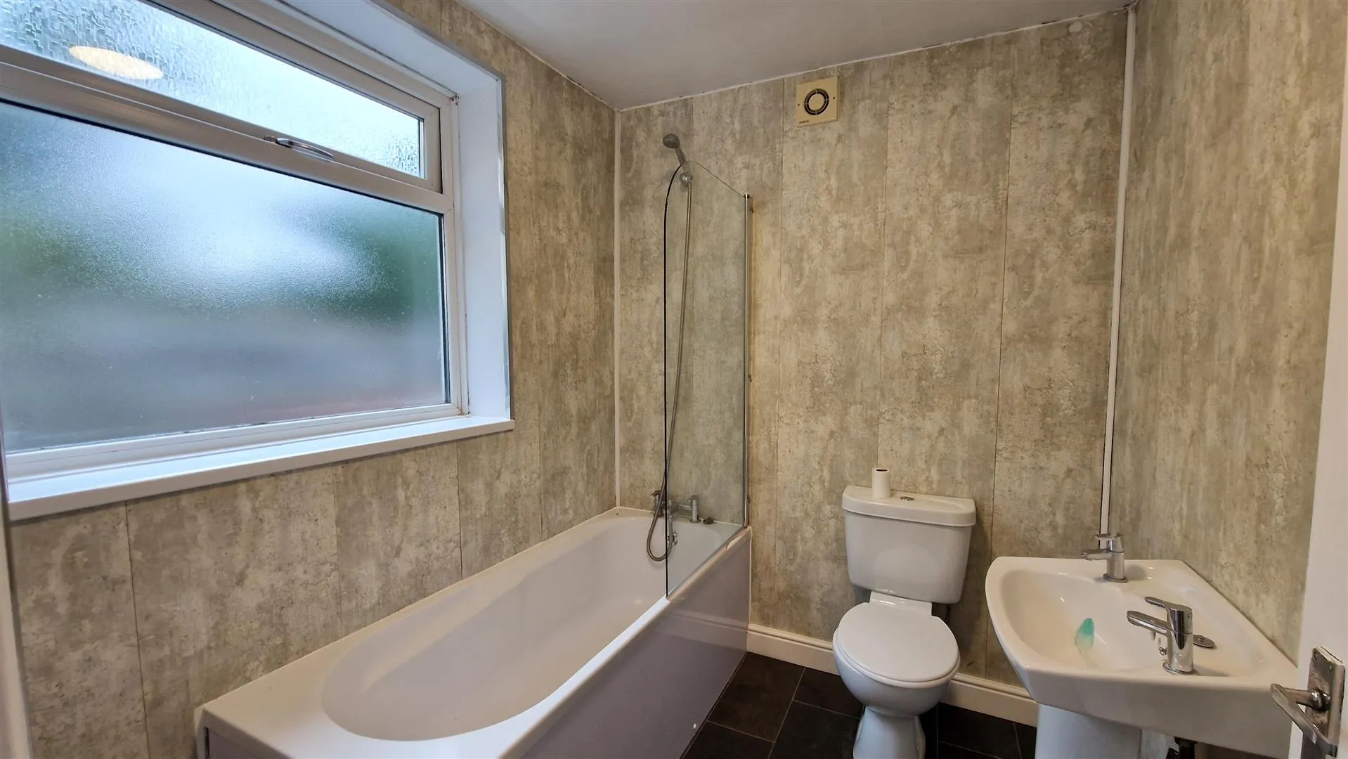 Flat Cardonnel Street in North Tyneside