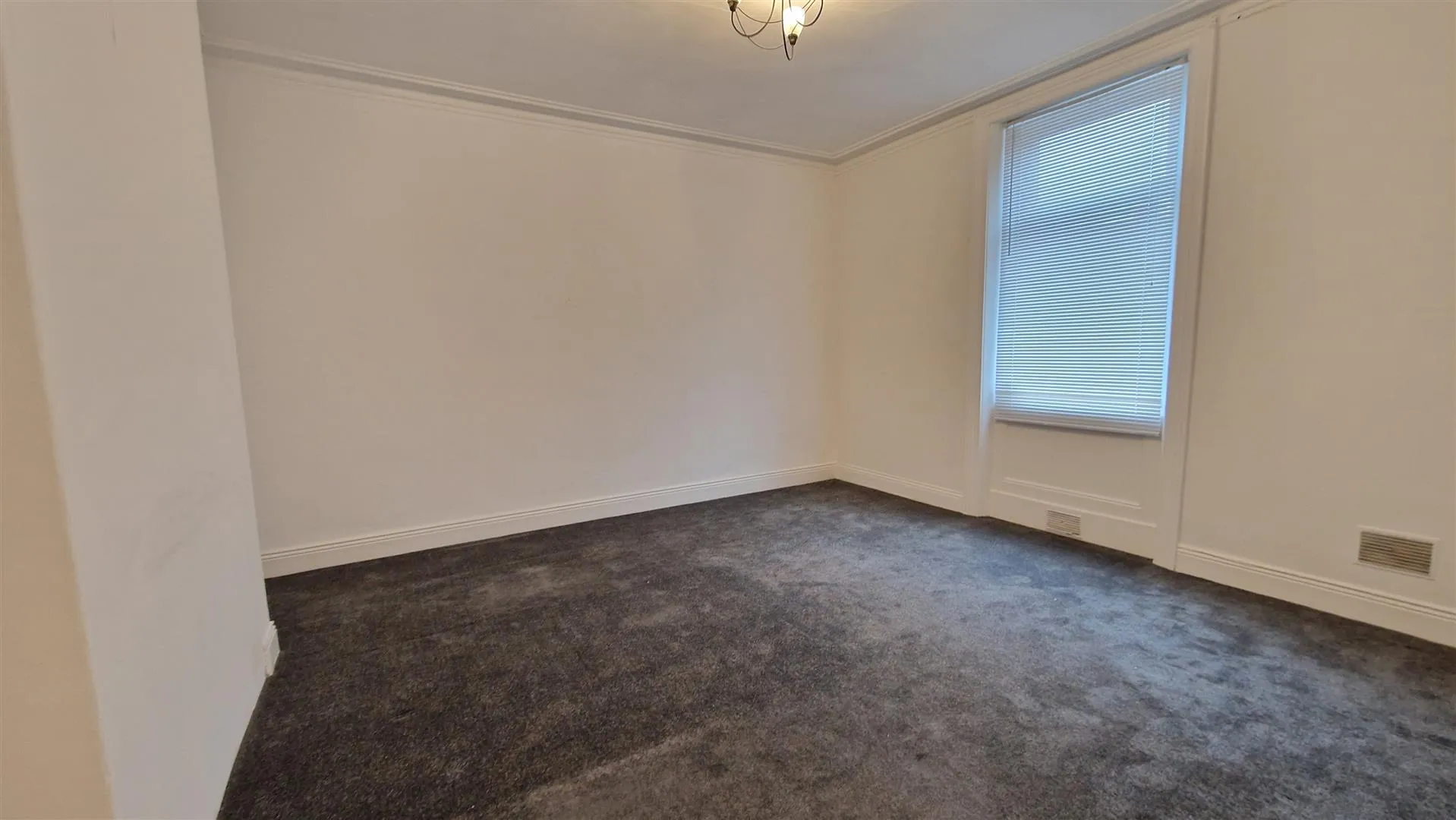 Flat Cardonnel Street in North Tyneside