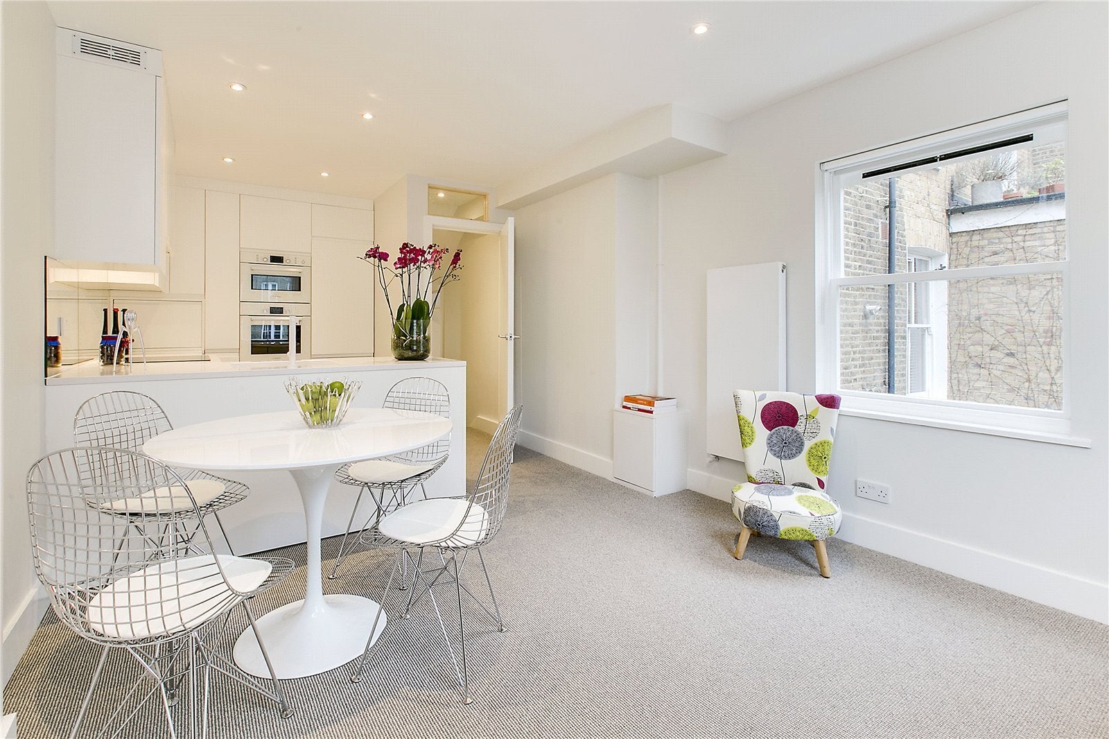 Flat Nevern Square in Greater London