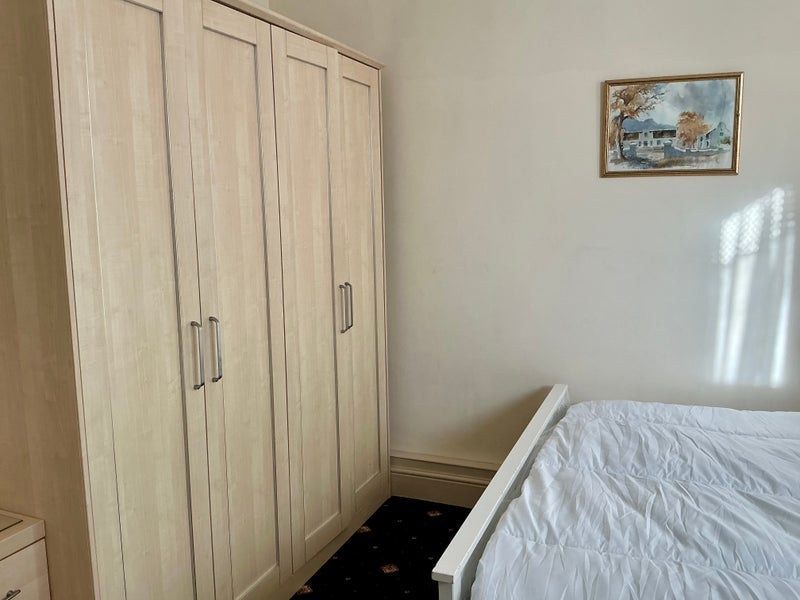 Room Richmond Park Road in Bournemouth