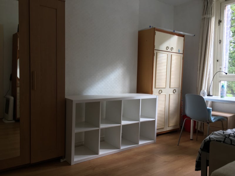 Room Cheapside Street in Glasgow