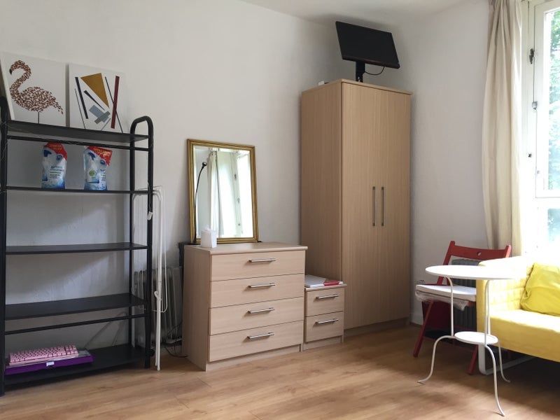 Room Cheapside Street in Glasgow