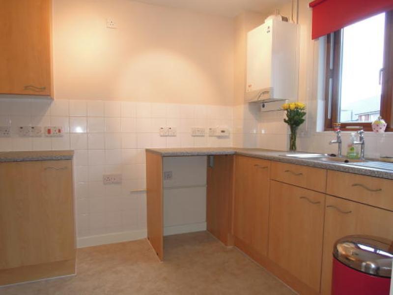 Flat Mullins Close in Basingstoke and Deane
