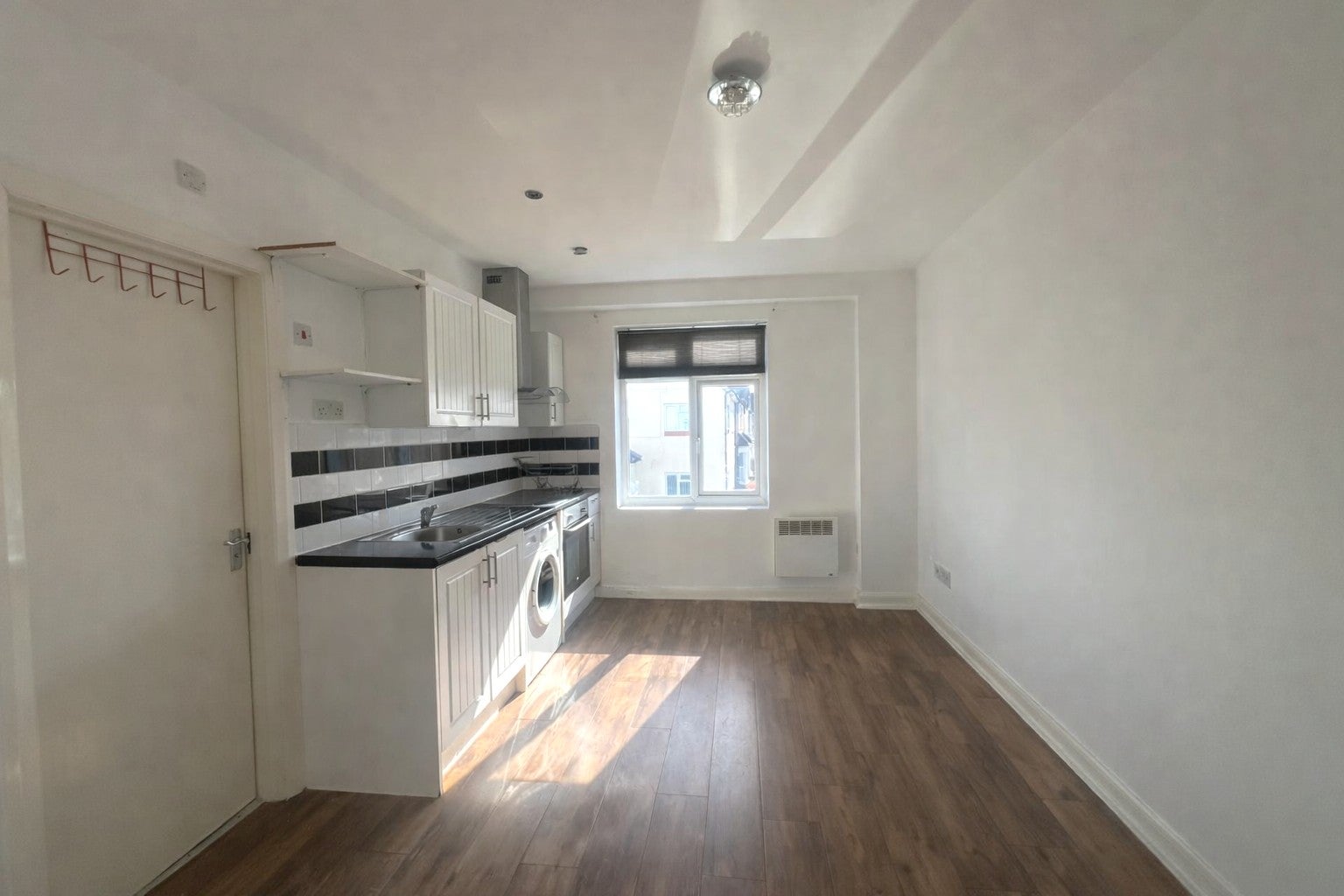 Flat King Edward Road in Waltham Cross