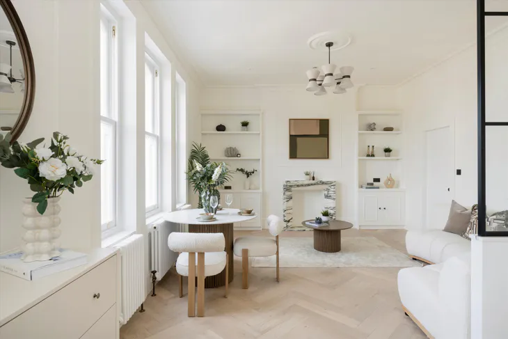 Flat Blenheim Crescent in Greater London