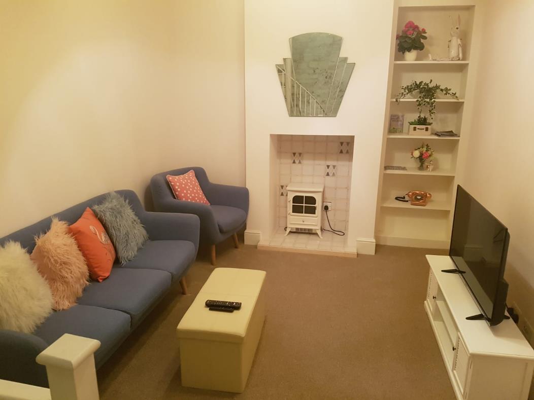 Flat Leonard Lane in Bristol