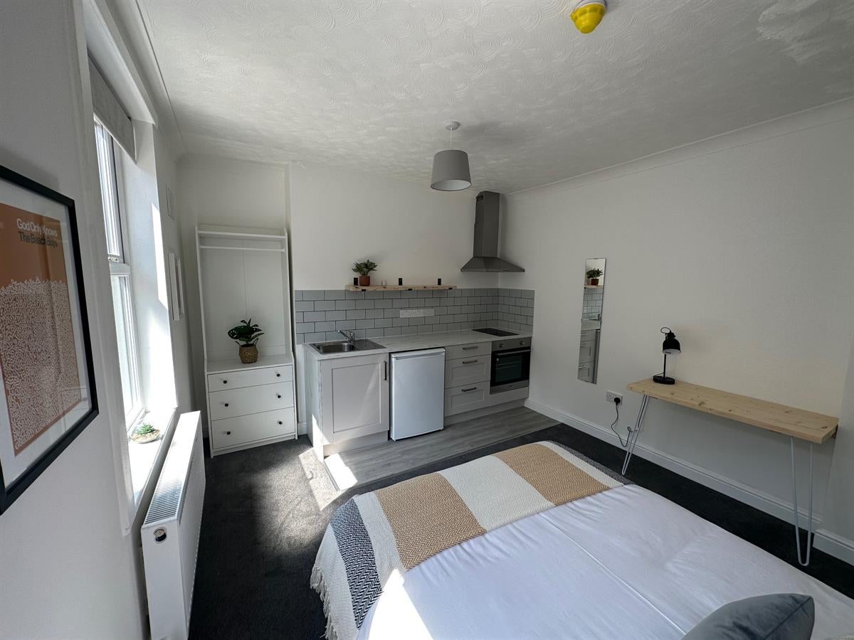 Room Prebend Street in Bedford