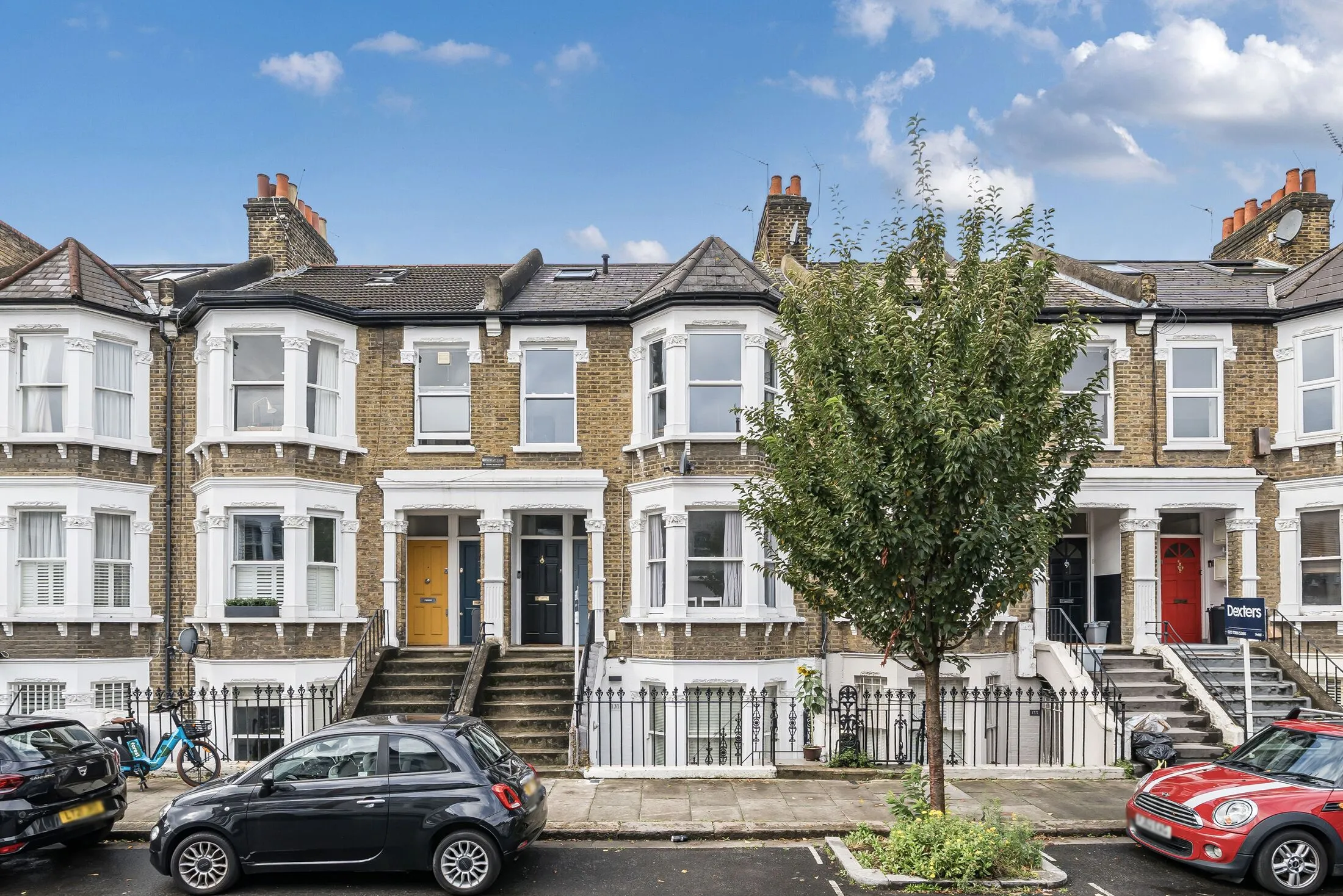 Flat Dawes Road in Greater London