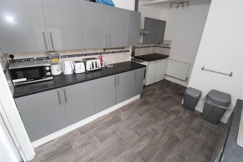 Room John Street in Pontypridd