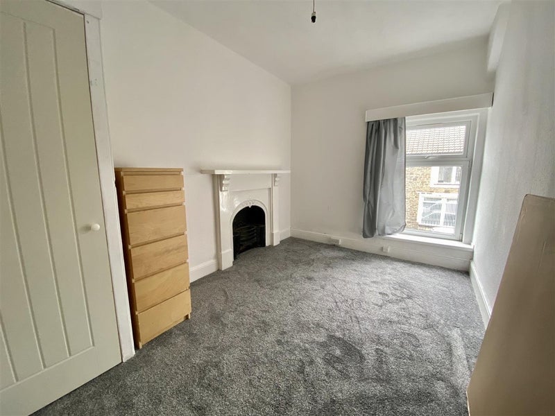 Room John Street in Pontypridd