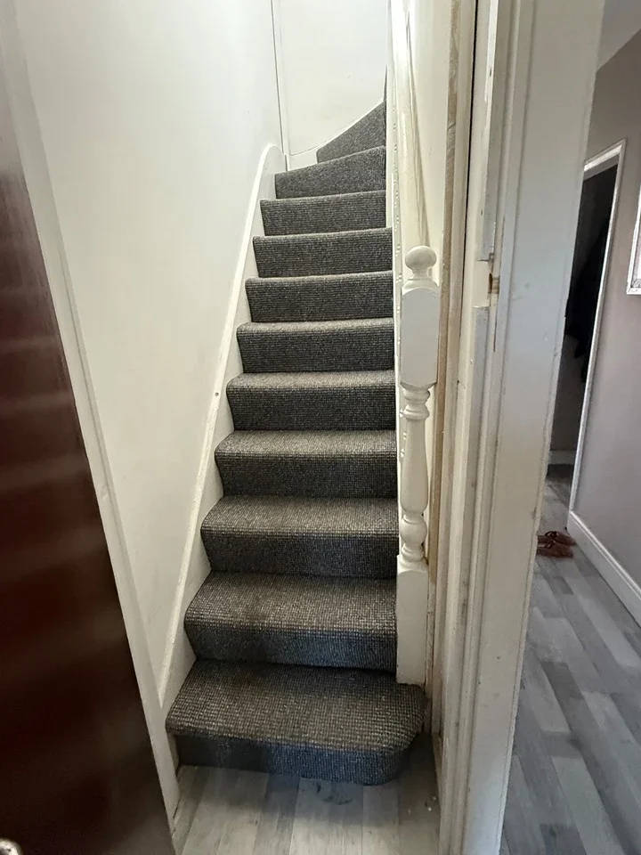 Flat Lansbury Drive in Greater London
