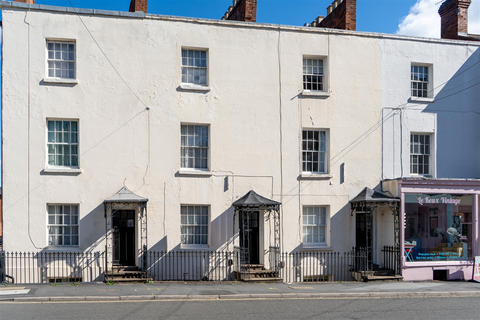 House Oxford Row in Royal Leamington Spa