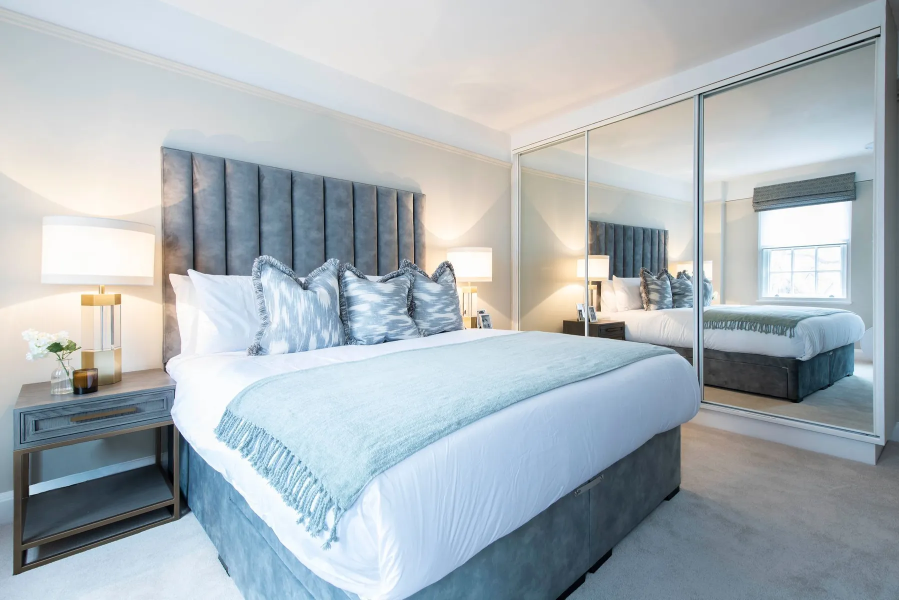 Flat Fulham Road in Greater London