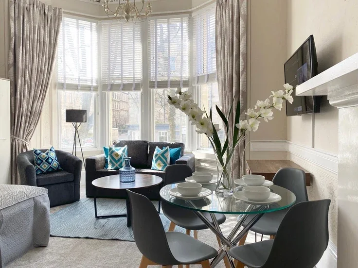Room Buckingham Terrace in Glasgow