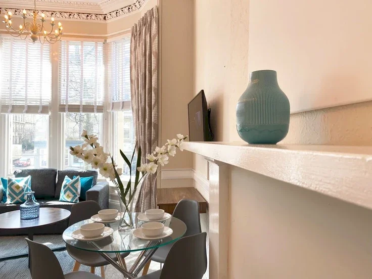 Room Buckingham Terrace in Glasgow